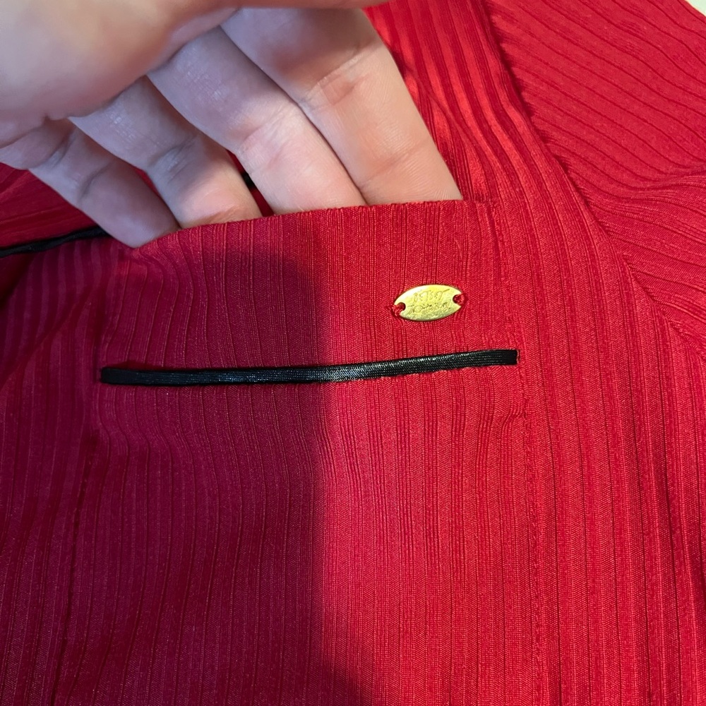 Chic Red Button-Up Pajama Set - Picture 4 of 7